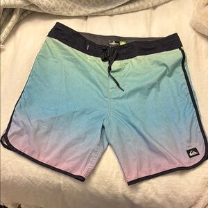 Quiksilver Men's Gradient Swim Shorts - Green and Pink